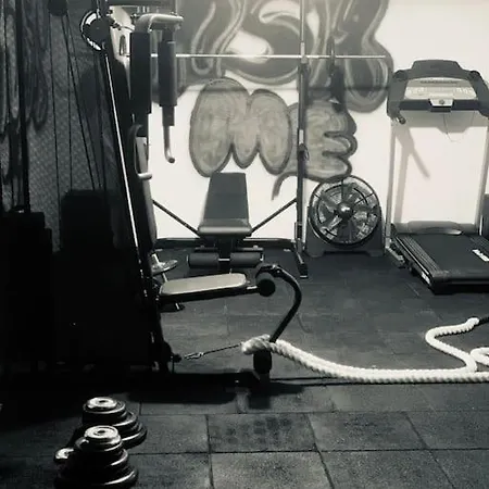 Central Comfortable With Gym 1+1 *