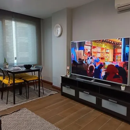 Central Comfortable With Gym 1+1 * 이스탄불