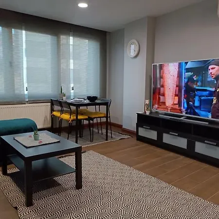 Central Comfortable With Gym 1+1